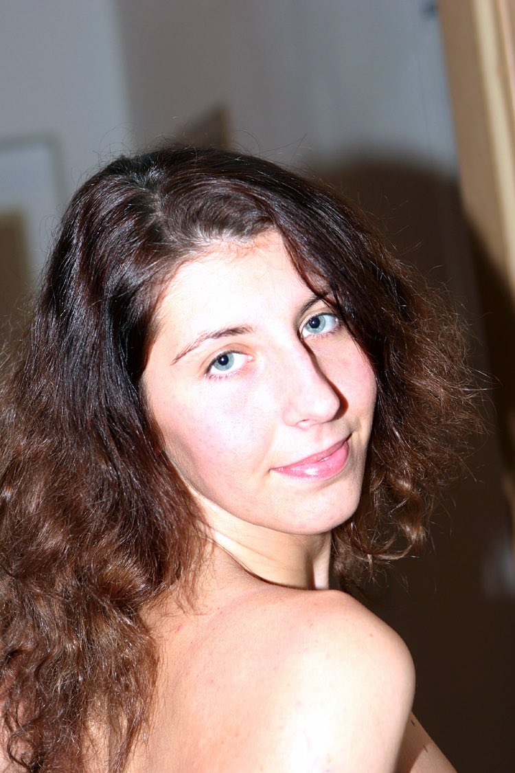 Son joli regard cache que c'est une vraie salope